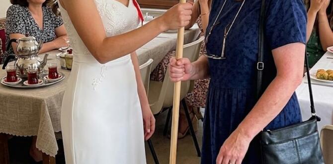 Gelin adayımız, yirmi davetlinin önünde elime